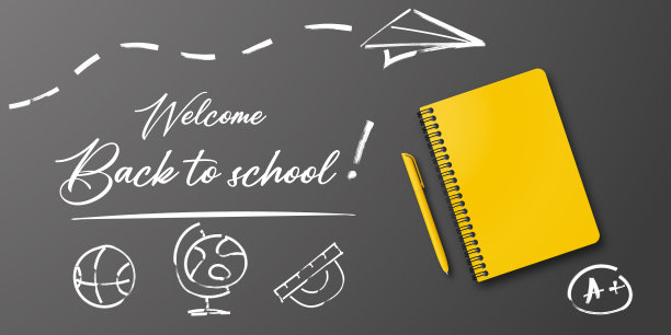 对学生假期。回到学校。横幅概念与笔记本和钢笔在黑色背景。文本。教育的海报。小手写体回校。图片下载