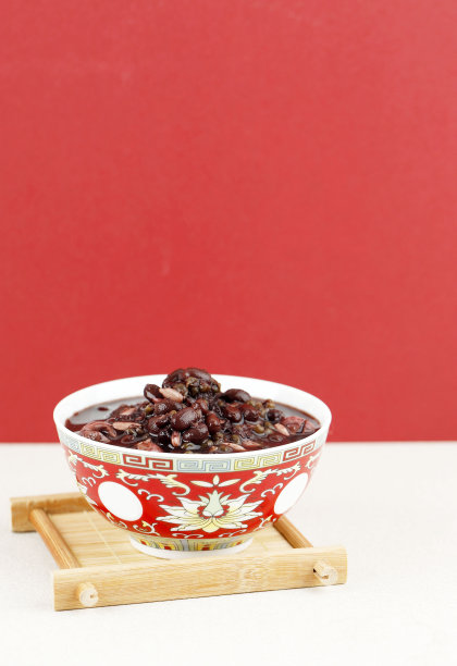 冬至吃腊八粥。图片下载