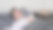 男人从床上的噩梦中醒来图片下载