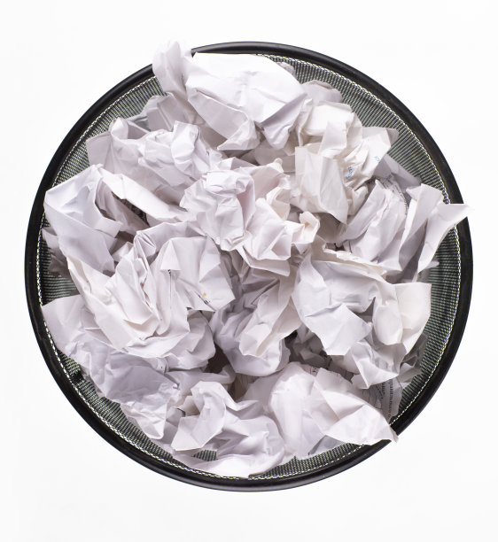 有白底纸垃圾隔离的办公室垃圾桶图片下载