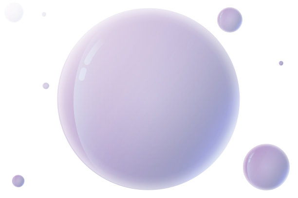 现实的紫色肥皂泡在白色孤立的背景。图片下载