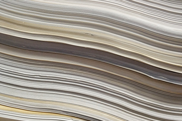 一叠纸全帧背景图片下载