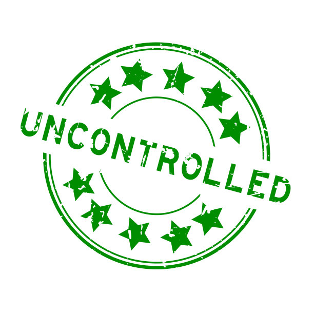 垃圾绿色不受控字与星图标圆形橡胶印章邮票在白色背景图片下载