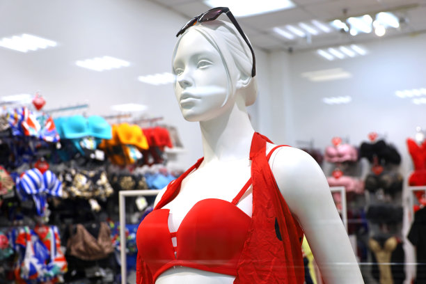 穿着红色泳衣的女模特图片下载