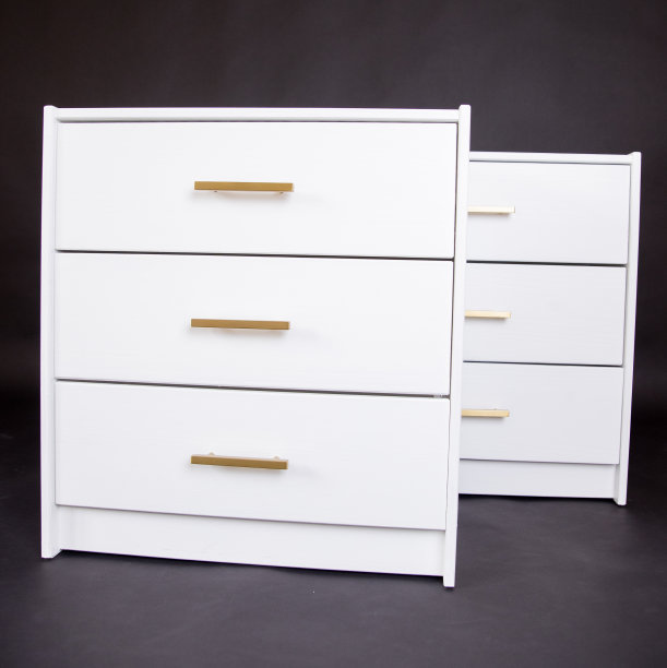 黑色背景的白色梳妆台图片下载