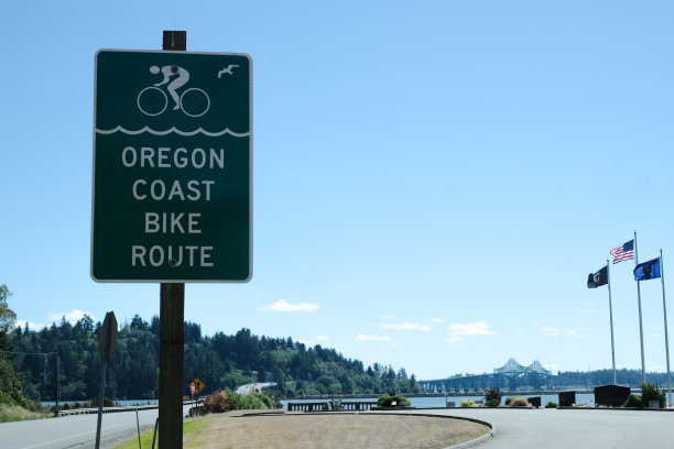 自行车路线指示牌图片下载