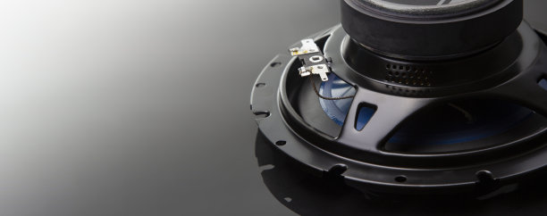 三向扬声器系统，同轴扬声器，车载音频音乐，低音炮。俯视图图片下载