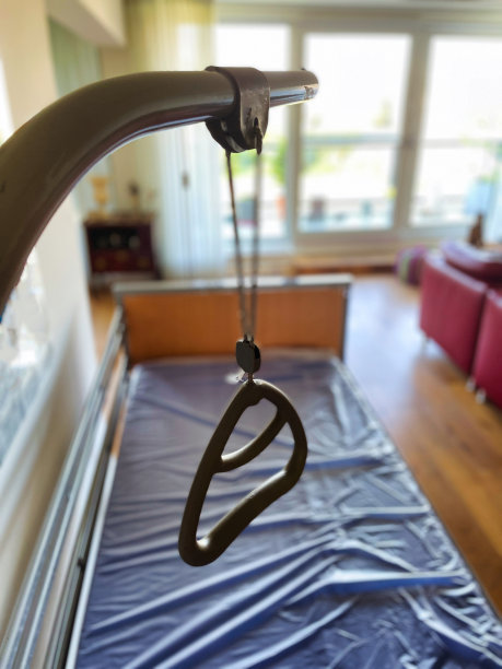 医院的病床上悬挂器图片下载