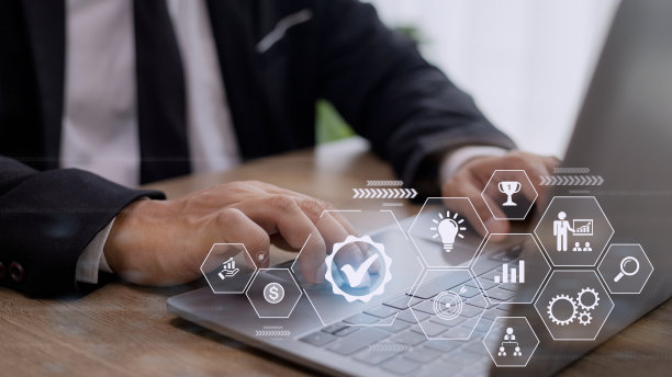 业务流程管理概念。商人接触虚拟创新运营管理齿轮图标，高质量控制，问题解决，工作流，监控和创新。图片下载