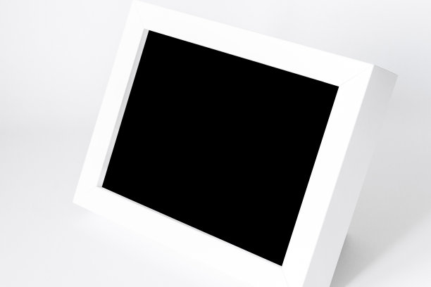 白色相框与黑色背景模型模板图片下载