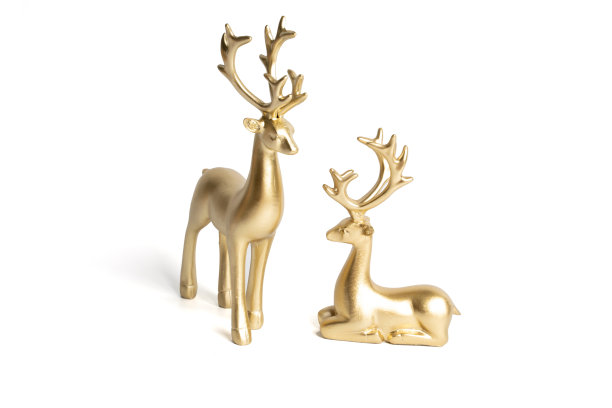 两个白色的金色陶瓷小鹿图片下载
