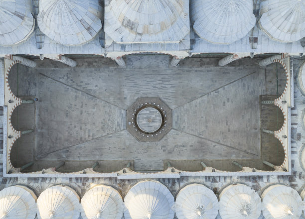 有三个阳台的清真寺(Uc Serefeli清真寺)无人机照片，Edirne土耳其图片下载
