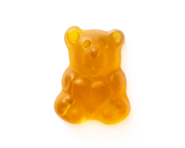 色彩鲜艳的小熊软糖在白色的背景图片下载