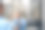 办公室职员在咖啡休息时间与同事交谈图片下载