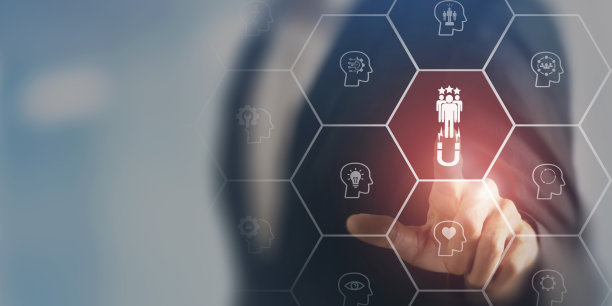 新技能，提升技能和再技能的概念。在未来的工作中，基本技能是必不可少的。数字和人工智能技术正在发生变革。新的职业出现和劳动力适应。图片下载