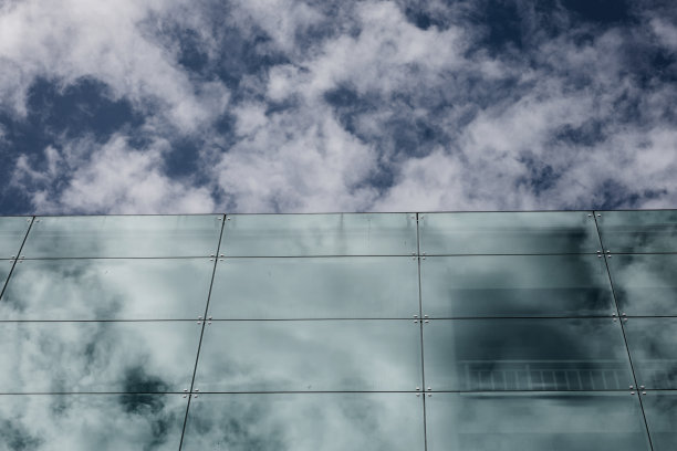 玻璃办公楼的外立面。图片下载