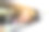 一名亚洲妇女坐在车里打电话、发短信、看手机，司机在一辆概念车里安全地用智能手机说话图片下载