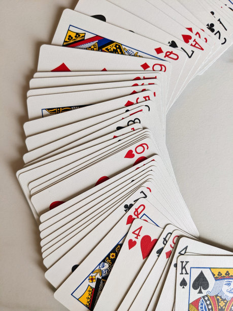 选一张牌，随便选一张图片下载