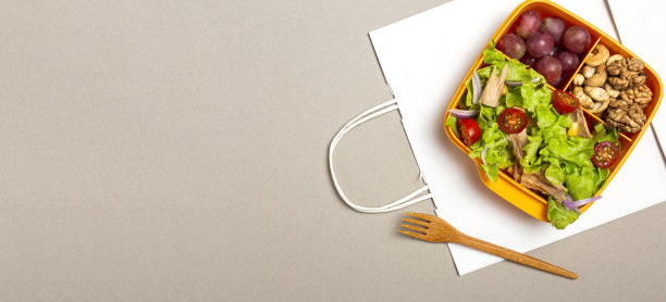 塑料容器内的健康食品，可以自制食用图片下载
