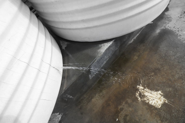 水箱漏水图片下载