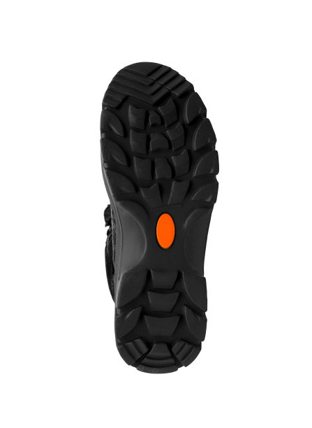 现代军靴。新的沙漠米色鞋子。在白色背景上隔离。图片下载