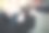专业美发师在美容时尚沙龙为女性客户理发，发型护理造型概念，美容师女性工作用剪剪刀梳在理发店，发型师工具图片下载