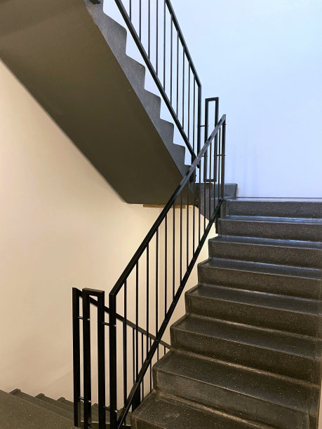 黑色水磨石楼梯设计图片下载