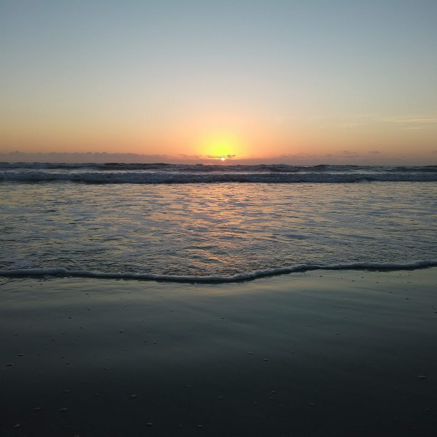 代托纳日出图片下载