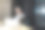 在写字楼里工作的资深成熟商人，头发花白的男人用手按摩着脖子，疲惫不堪，老板的脖子和背疼得厉害图片下载