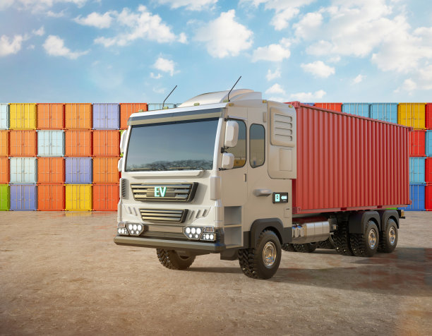 货柜码头的电动物流拖挂车或电动汽车货车图片下载