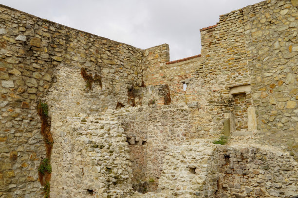 布拉迪斯拉发古城的古遗址图片下载