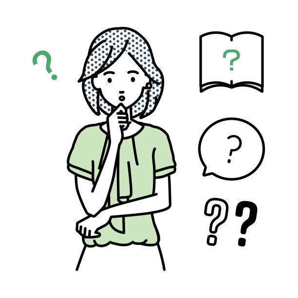 一名穿着休闲装的女性，拿着一个问题站着，手指放在下巴上的问号上图片下载