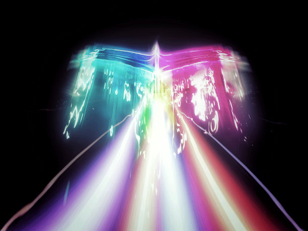 一只凤凰在黑暗中飞翔的3D插图图片下载