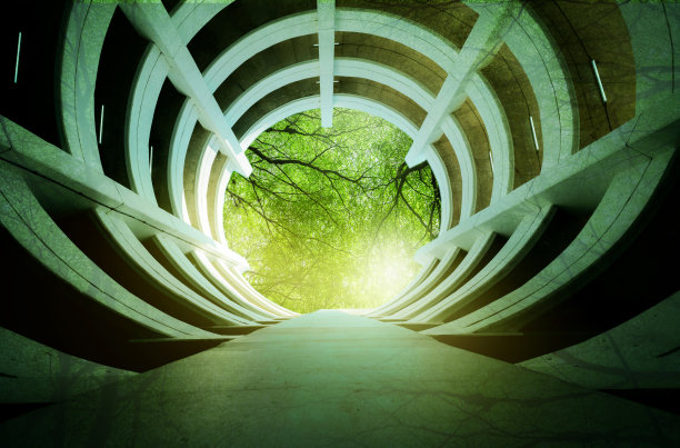 底视图多层停车场大楼。多层停车场。现代城市中的环保建筑。枝繁叶茂，建筑可持续发展。走绿色。可持续发展。图片下载