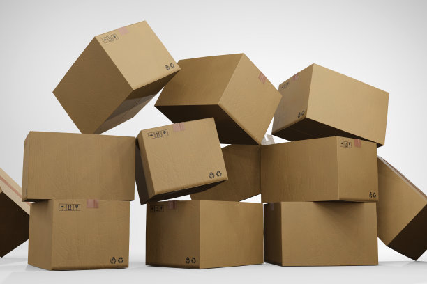 成堆掉落的纸箱。说明杂乱和不整洁的仓库管理的概念图片下载