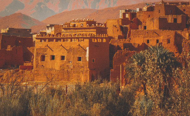 摩洛哥沙漠中用粘土建造的Kashbar房屋图片下载