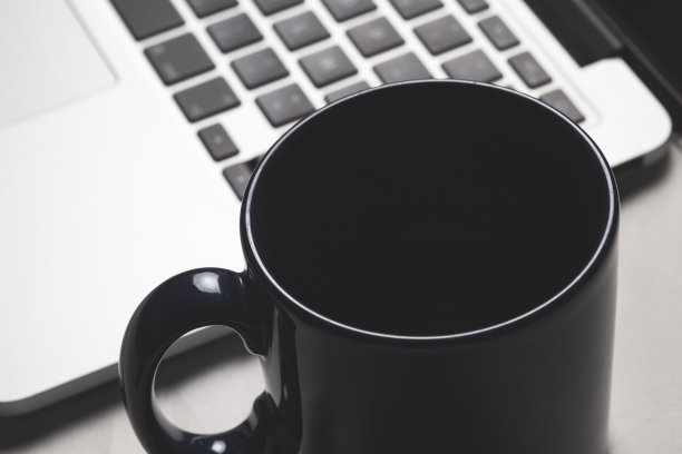 杯子和笔记本图片下载