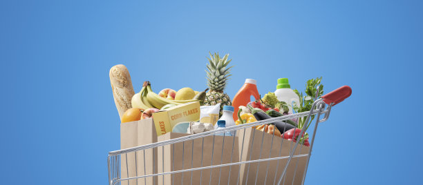 购物车里装满了杂货图片下载