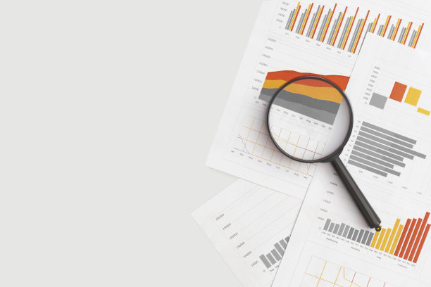 商业图表，图表和放大镜放在桌子上。金融发展，银行账户，统计图片下载
