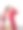 穿着红外套的卷毛女人站在白墙旁边。带着笔记本电脑微笑的成年学生。自由职业者与便携式设备的工作。现代的生活方式。图片下载