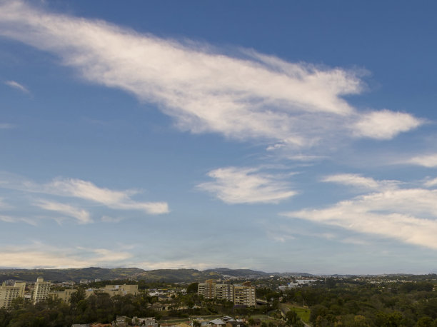 瓦里尼奥斯·奈博尔胡德图片下载