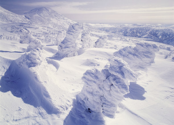 一个雪山图片下载