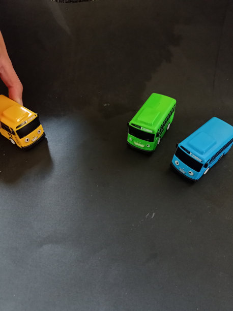 一个玩具汽车图片下载