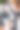 学生使用显微镜，儿童研究眼镜与实验室材料在显微镜下图片下载