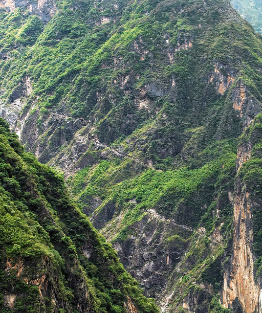 中国云南虎跳峡风景区图片下载