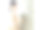在房间里刷墙的女人图片下载