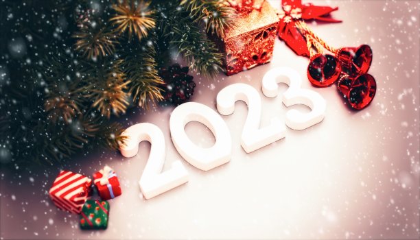 圣诞节或新年前夕;节日背景，冬季圣诞节日主题。绿色背景的圣诞树。圣诞快乐，节日快乐的贺卡，框架，横幅。图片下载