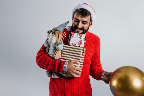 准备参加圣诞派对图片下载