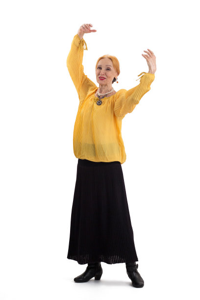 老太太跳舞。图片下载