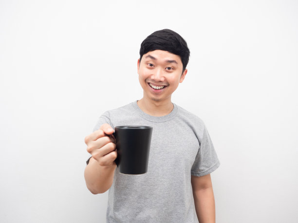 男人手势邀请喝咖啡快乐微笑情感图片下载